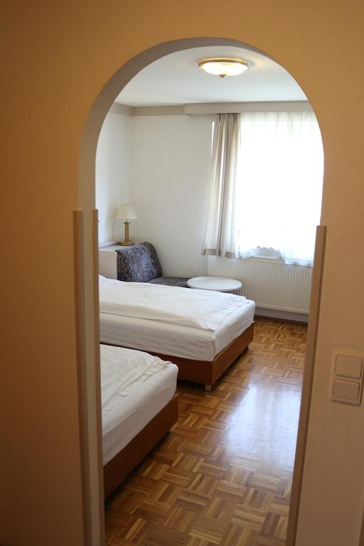 Hotel Wasserpalast - Breakfast For Free!!! Graz Chambre photo